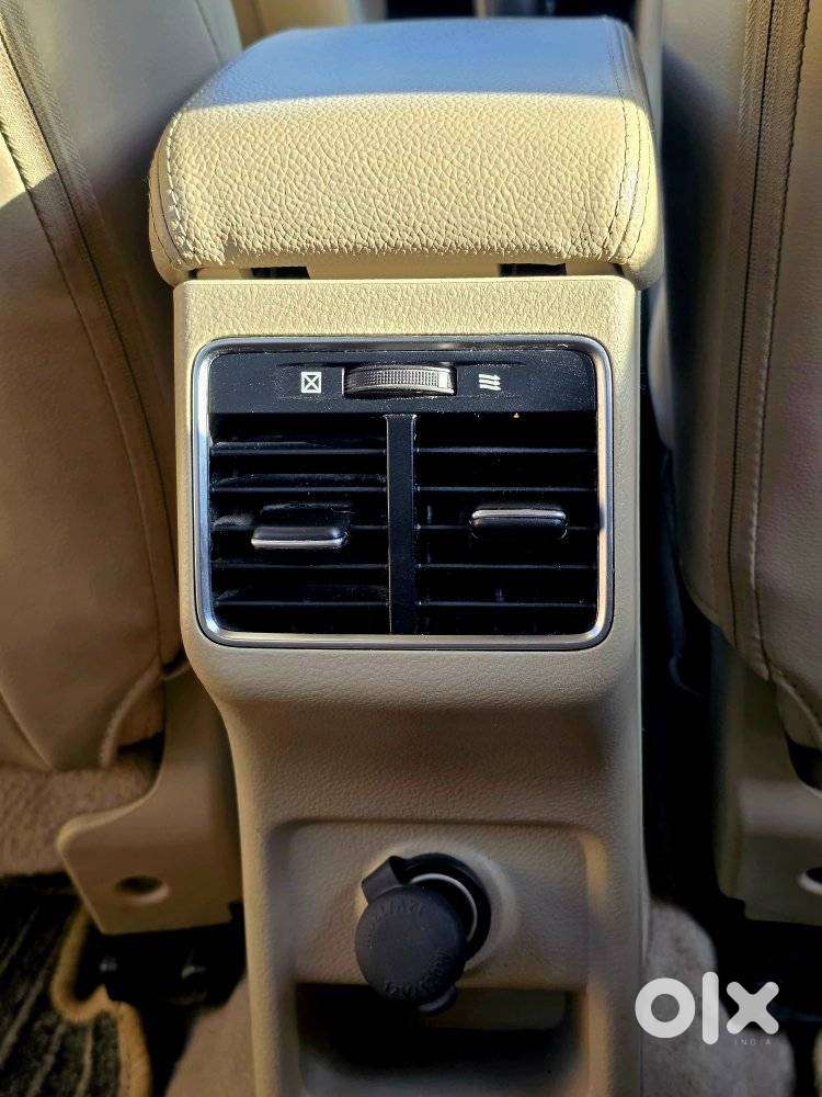 Maruti Suzuki Ciaz Alpha 1.5 At, 2018, Petrol