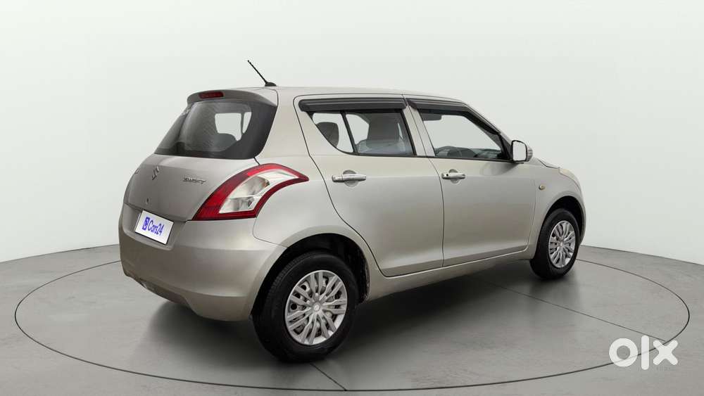 Maruti Suzuki Swift 1.2 Lxi (o), 2016, Petrol