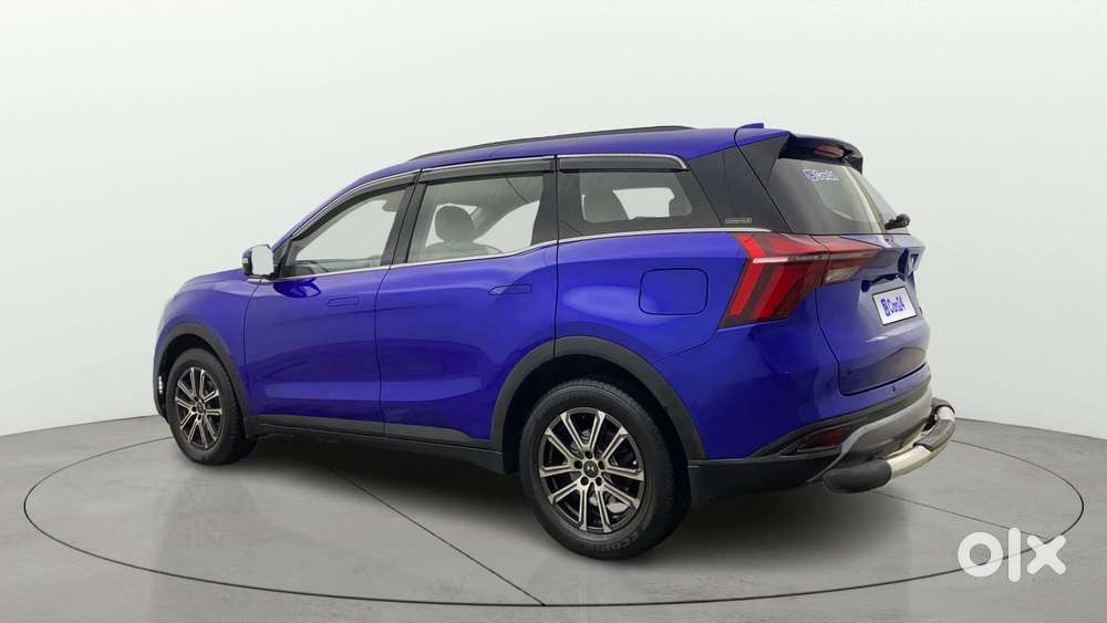 Mahindra Xuv700 2.0 Ax 7 Petrol Mt Str, 2021, Petrol