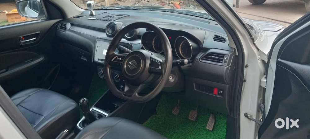 Maruti Suzuki New-gen Swift Vxi, 2023, Petrol