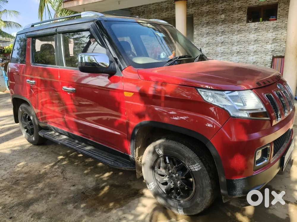 Mahindra Tuv 300 2017