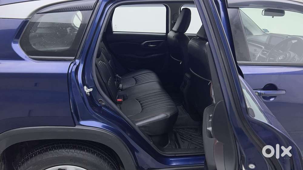 Maruti Suzuki Grand Vitara 1.5 Delta Smart Hybrid At, 2023, Petrol