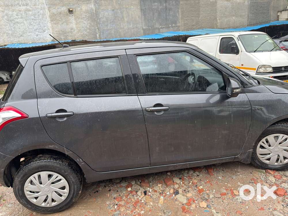 Maruti Suzuki Swift 1.2 Vxi 2016