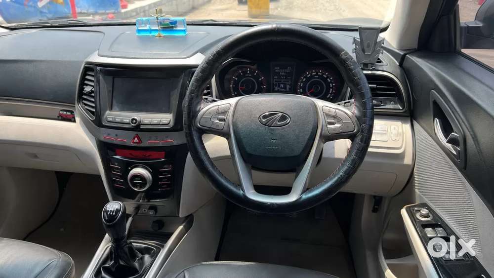 Mahindra Xuv300 W8, 2022, Petrol
