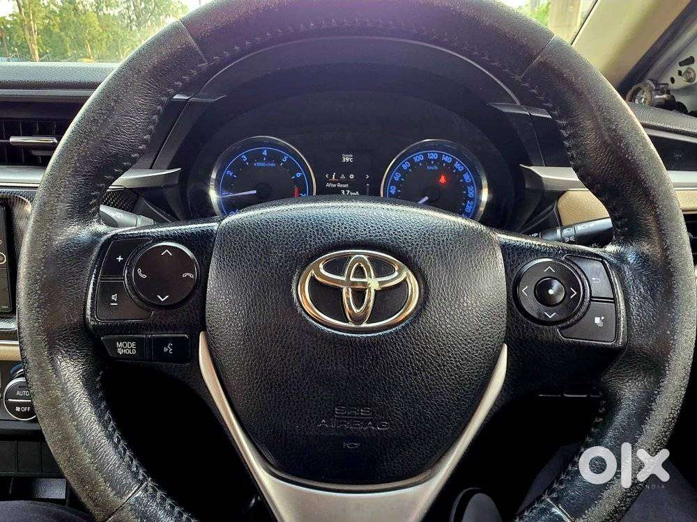 Toyota Corolla Altis 1.8g Limited, 2016, Petrol