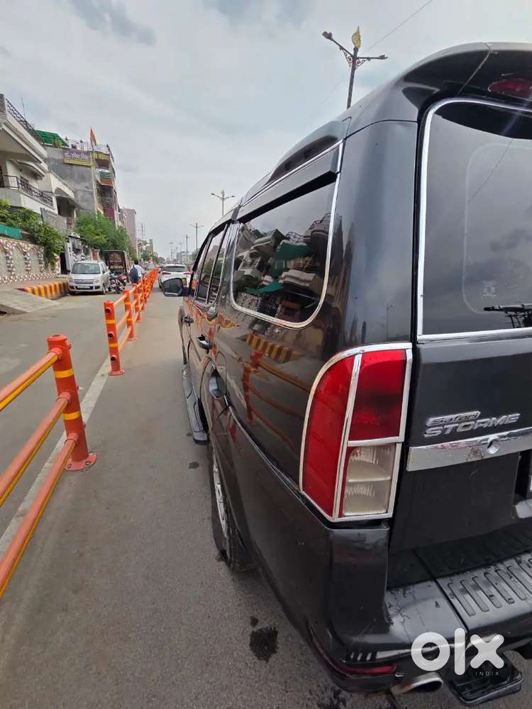 Tata Safari Storme 2017 Diesel 95000 Km Driven