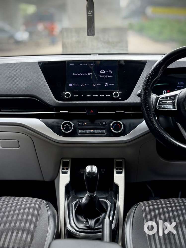 Kia Carens 1.5 Prestige 7 Str, 2023, Petrol