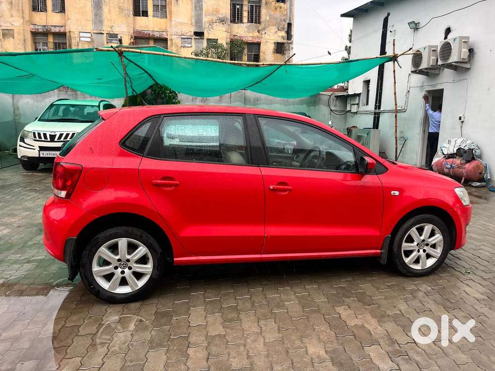 Volkswagen Polo Petrol Highline 1.6l, 2011, Petrol