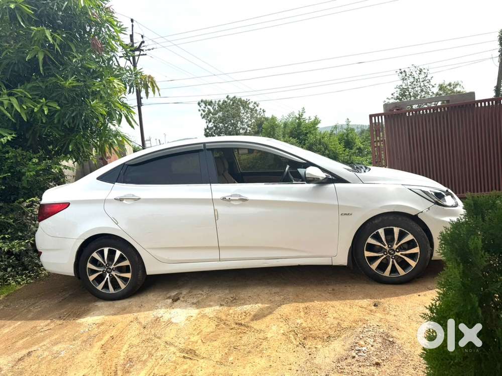 Hyundai Fluidic Verna 2014