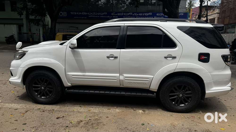 Toyota Fortuner 4x2 MT TRD Sportivo, 2015, Diesel