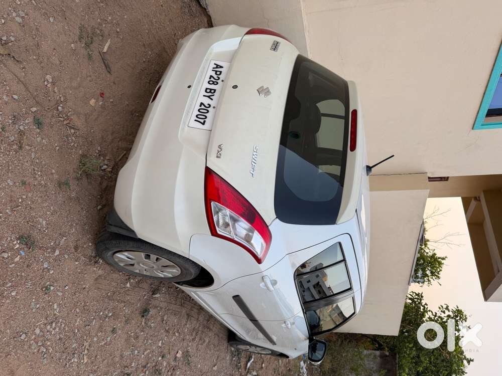 Maruti Suzuki Swift 2014 Petrol 76000 Km Driven