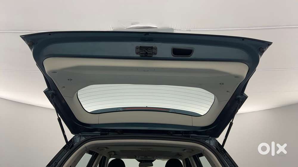 Mahindra Xuv300 W8 Diesel, 2023, Diesel