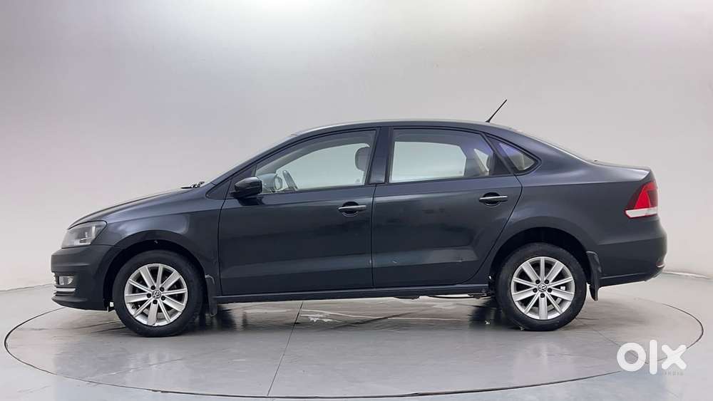 Volkswagen Vento Petrol Highline, 2016, Petrol
