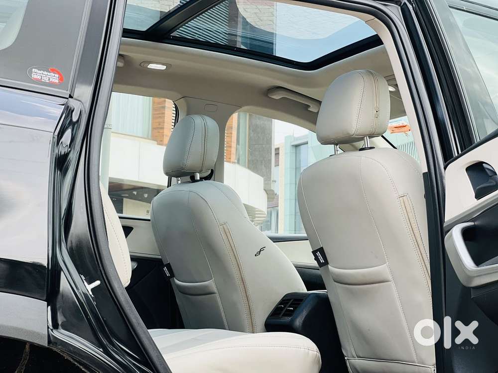 Mahindra Xuv700 2.2 Ax 5 Diesel Mt 7 Str, 2025, Diesel