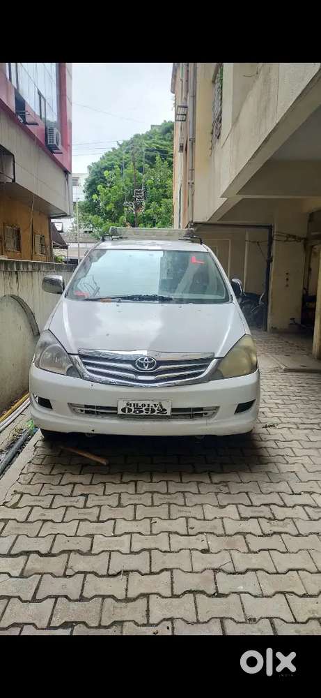 Toyota Innova 2.0 Petrol 2006