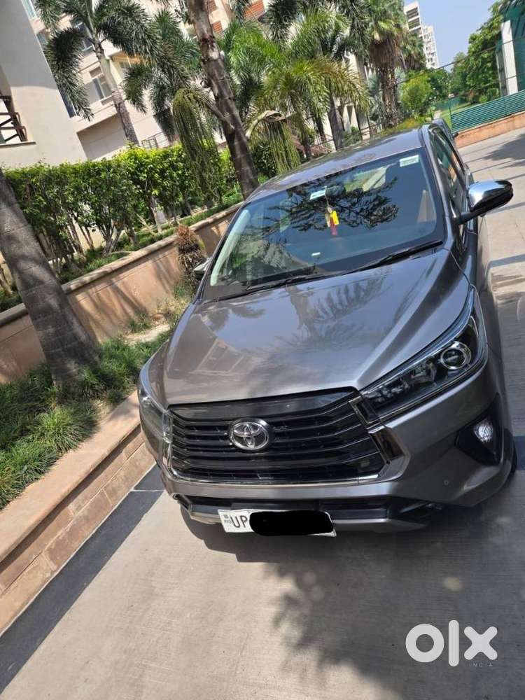 Toyota Innova Crysta 2.8z Automatic, 2022, Diesel