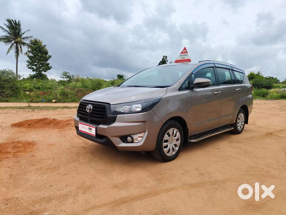 Toyota Innova Crysta 2.4 G Mt, 2023, Diesel