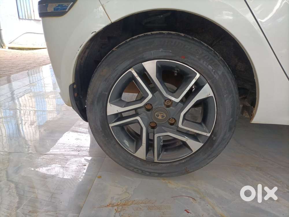 Tata Tiago 1.2 Revotron Xz Plus, 2020, Petrol
