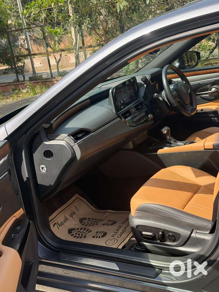 Lexus Es 300h Exquisite, 2023, Cng & Hybrids