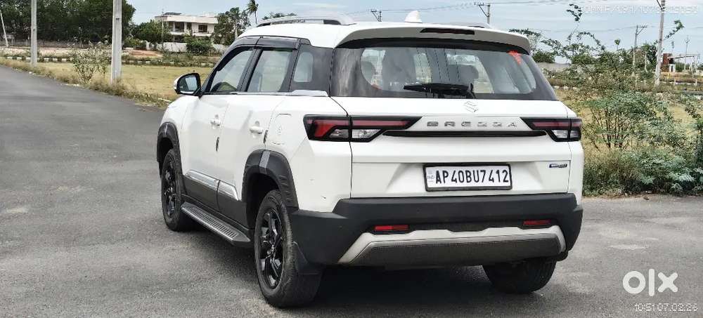 Maruti Suzuki Brezza 2024 Petrol Well Maintained