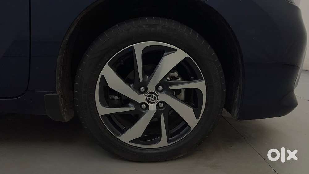 Toyota Glanza 1.2 V Amt, 2024, Petrol