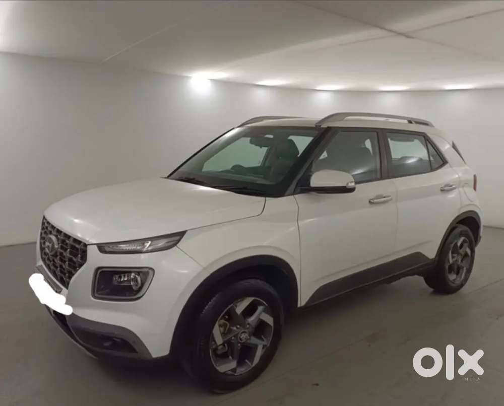 Hyundai Venue Knight Edition 2019 With Sun Roof