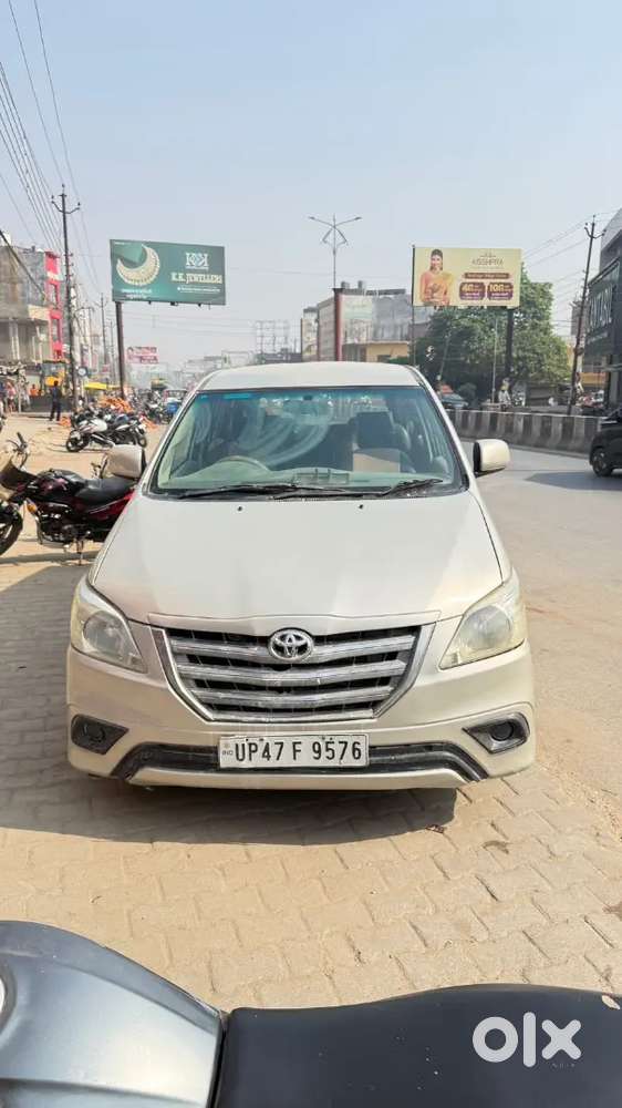 Toyota Innova 2012 Diesel 145000 Km Driven