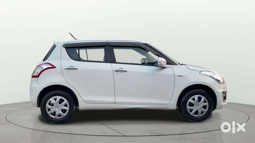 Maruti Suzuki Swift Vxi, 2015, Petrol