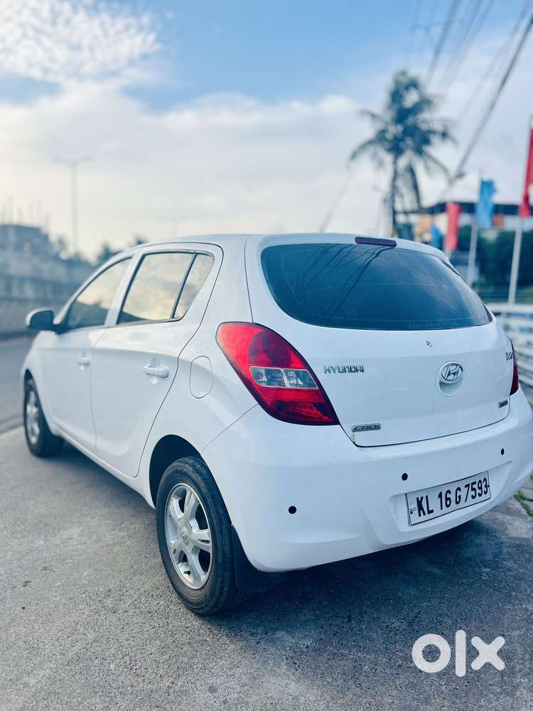 Hyundai I20 Sportz Option 1.4 Crdi, 2011, Diesel