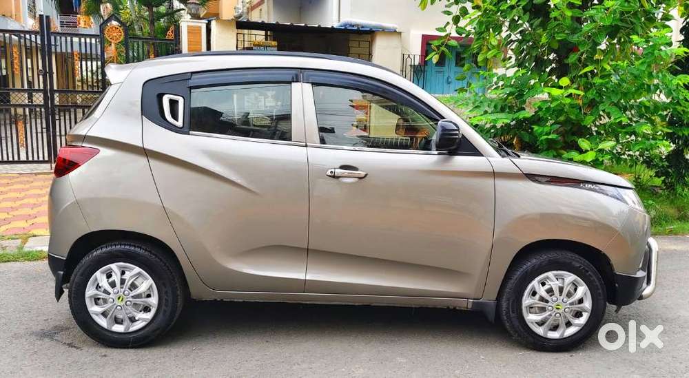 Mahindra Kuv 100 Mahindra-kuv-100-g80-k2-plus, 2017, Petrol