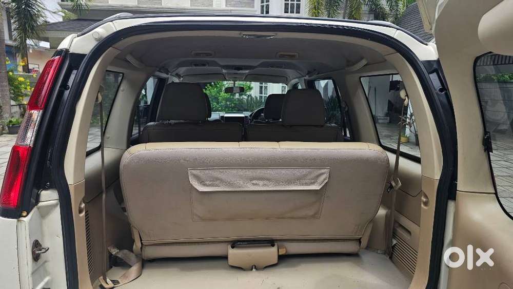 Ford Endeavour 2.2 Titanium At 4x2, 2013, Diesel