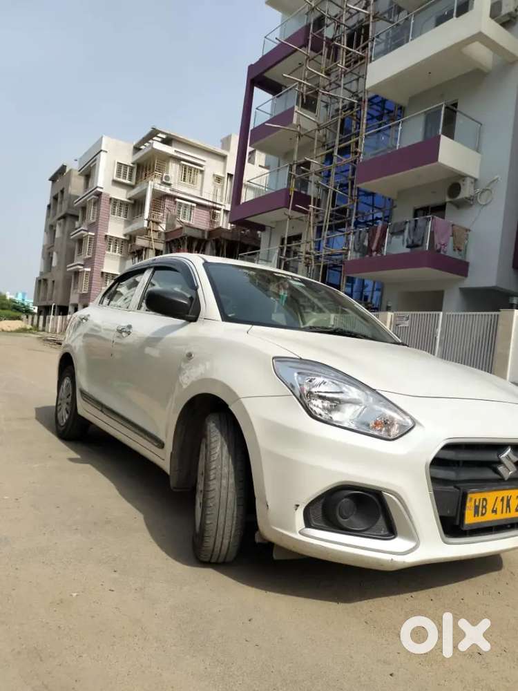 Maruti Suzuki Dzire 2023 Petrol 65000 Km Driven,
