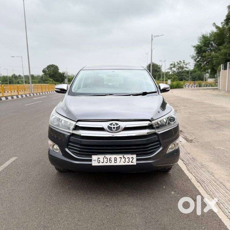 Toyota Innova Crysta 2.8z Automatic, 2016, Diesel