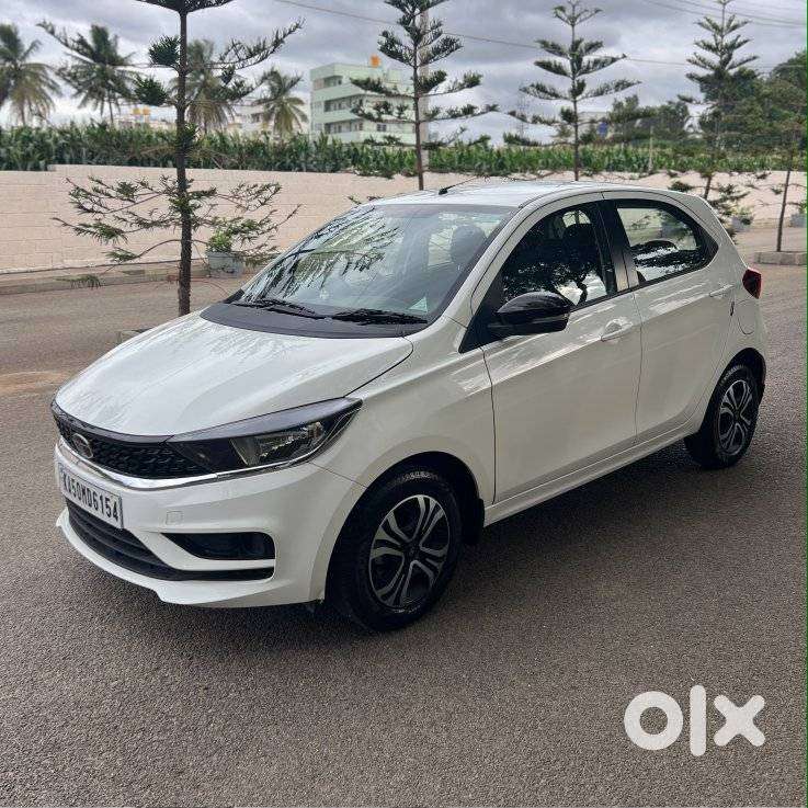 Tata Tiago 1.2 Revotron Xta, 2024, Petrol