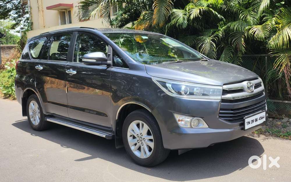 Toyota Innova Crysta 2.4 V, 2016, Diesel