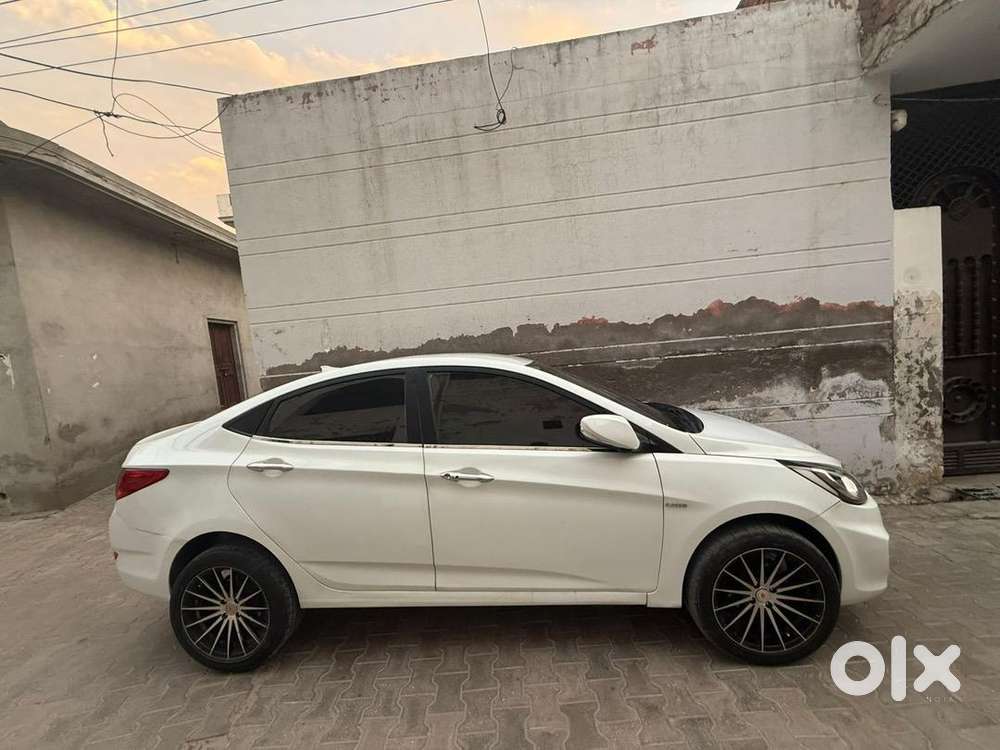 Hyundai Fluidic Verna 2012 Diesel Well Maintained