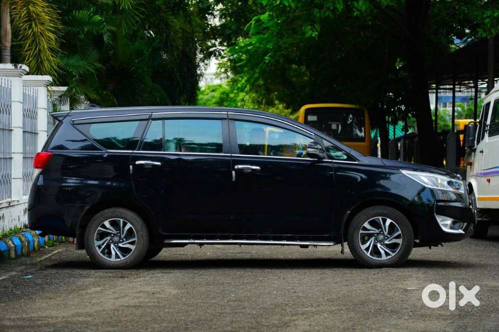 Toyota Innova Crysta 2.4 V, 2024, Diesel