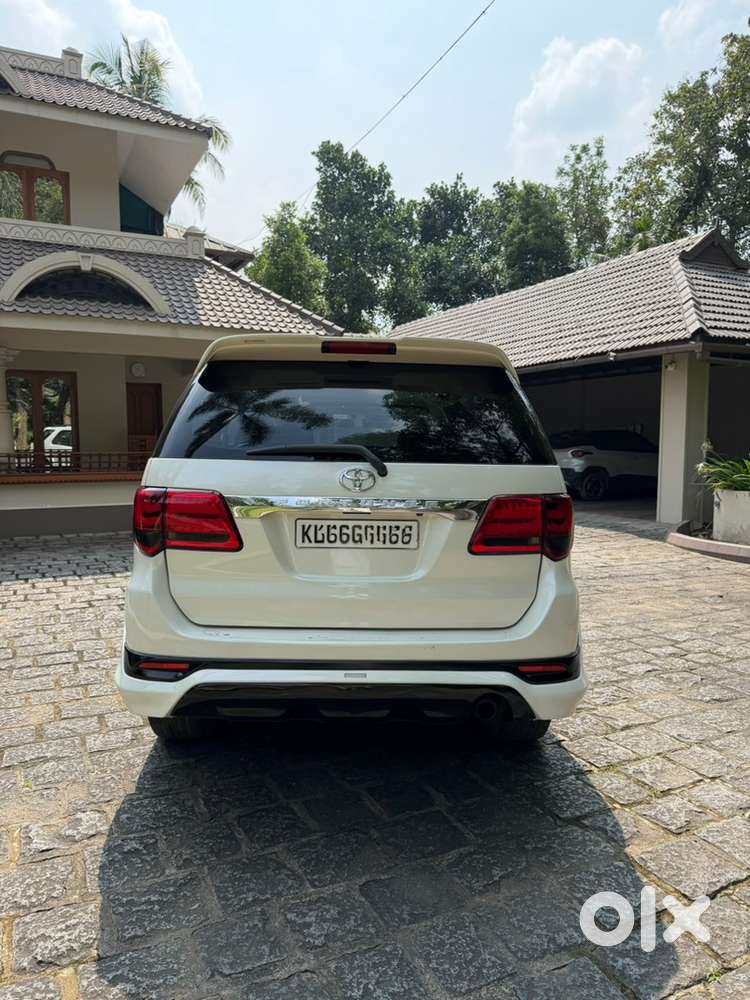 Toyota Fortuner Automatic