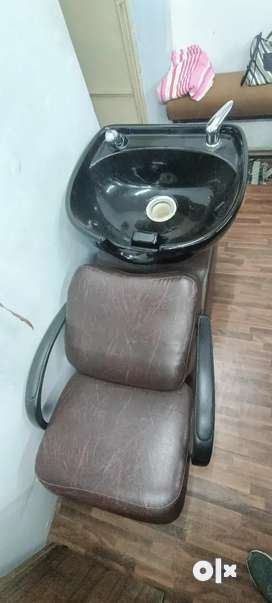 Second hand parlour deals chair