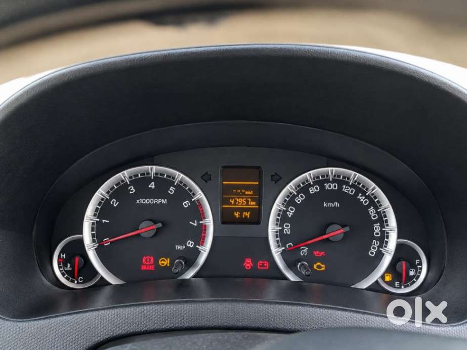 Maruti Suzuki Swift Dzire Vxi(o) Mt, 2013, Petrol