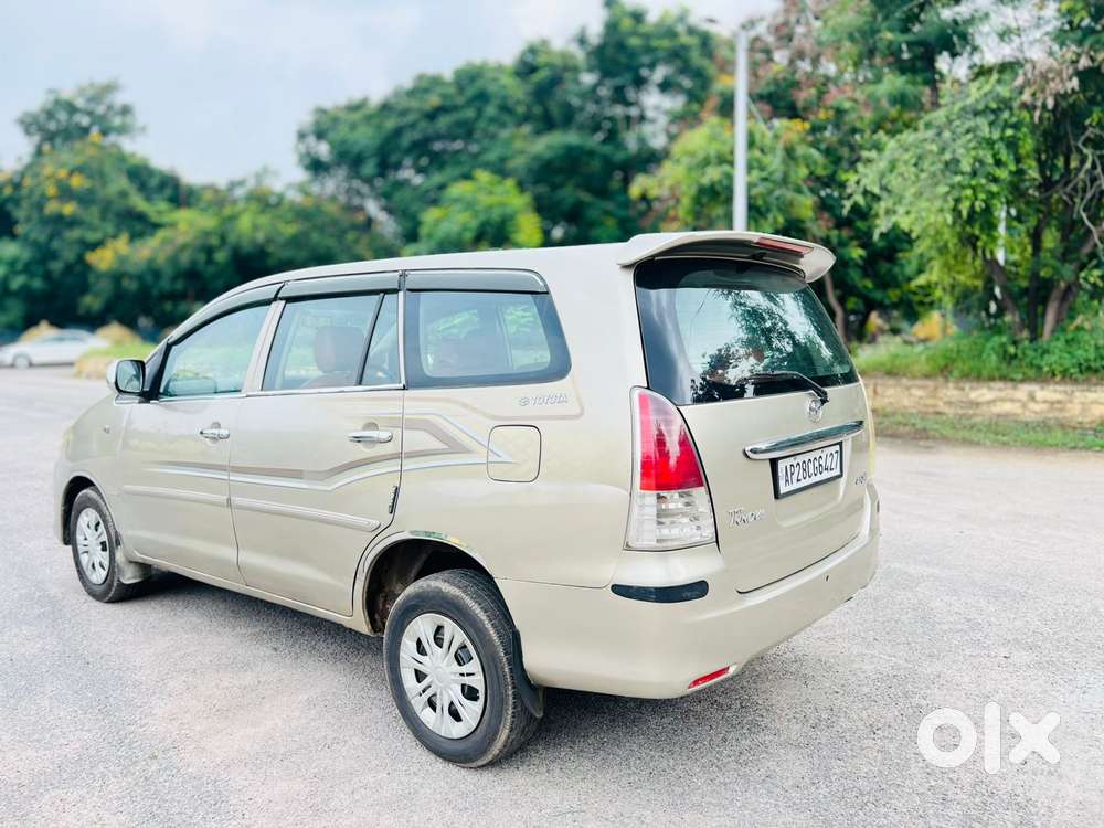 Toyota Innova 2.5 Gx 8 Str Bs-iii, 2011, Diesel