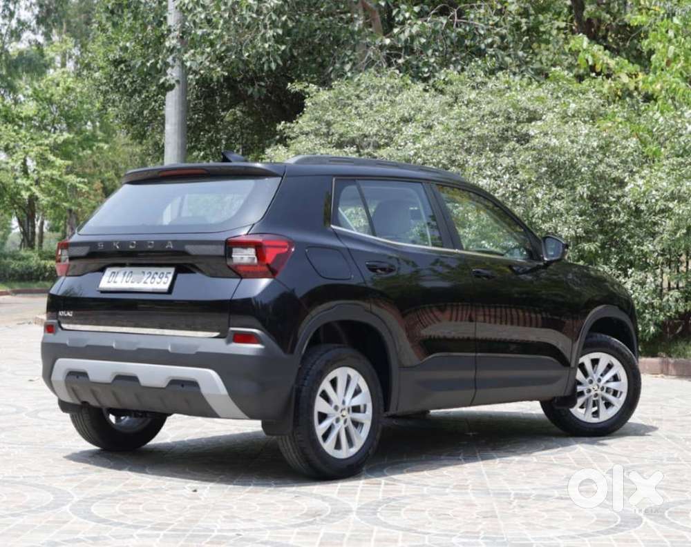 Skoda Kylaq Signature At, 2026, Petrol