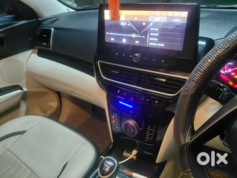 Mahindra Xuv 3xo Petrol 2024