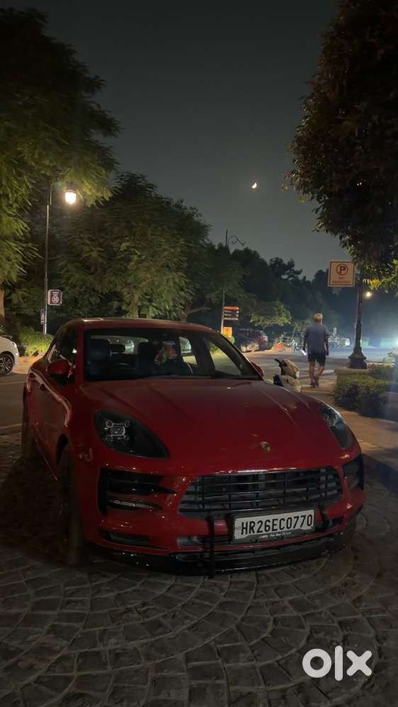 2019 Porsche Macan Petrol