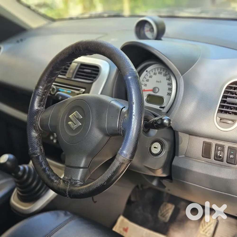 Maruti Suzuki Ritz Vxi, 2010, Petrol