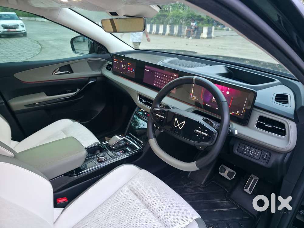 Mahindra Xev 9e Pack Three (top Model), 2025, Electric