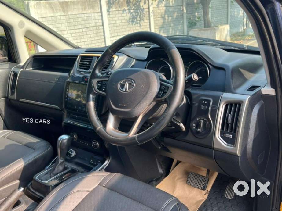 Tata Hexa 2.2 Xta 4x2 6 Str Dual Tone, 2017, Diesel