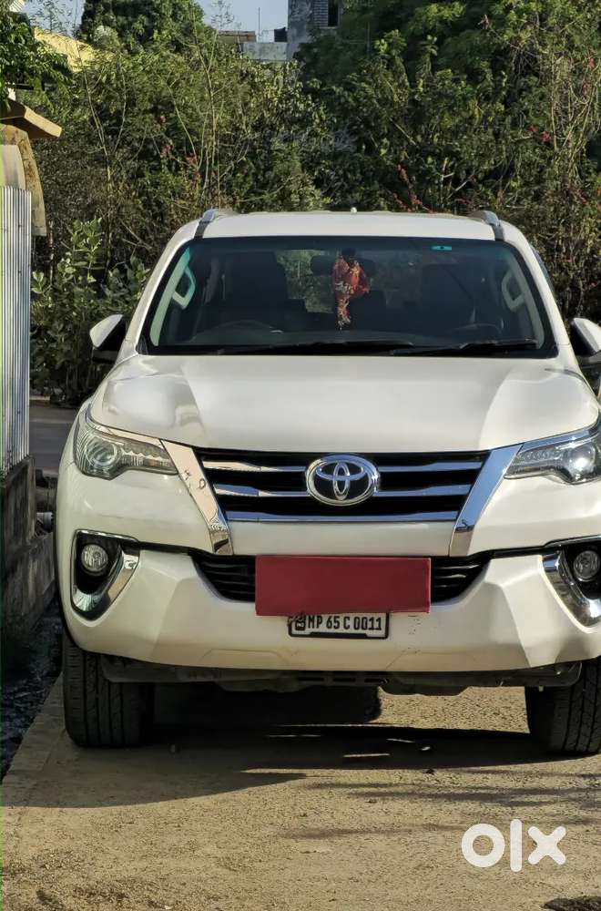 Toyota Fortuner 2017 Diesel 130000 Km Driven