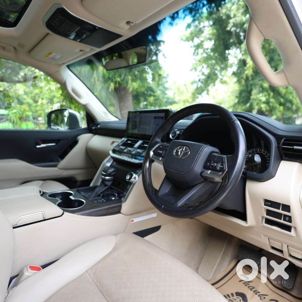 Toyota Land Cruiser 3.3 Zx Diesel, 2023, Diesel