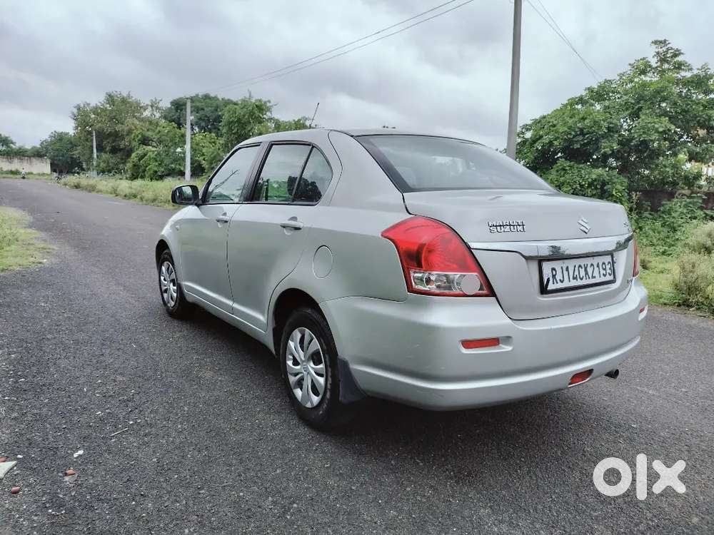 Maruti Suzuki Dzire 1.2 Vxi 2010